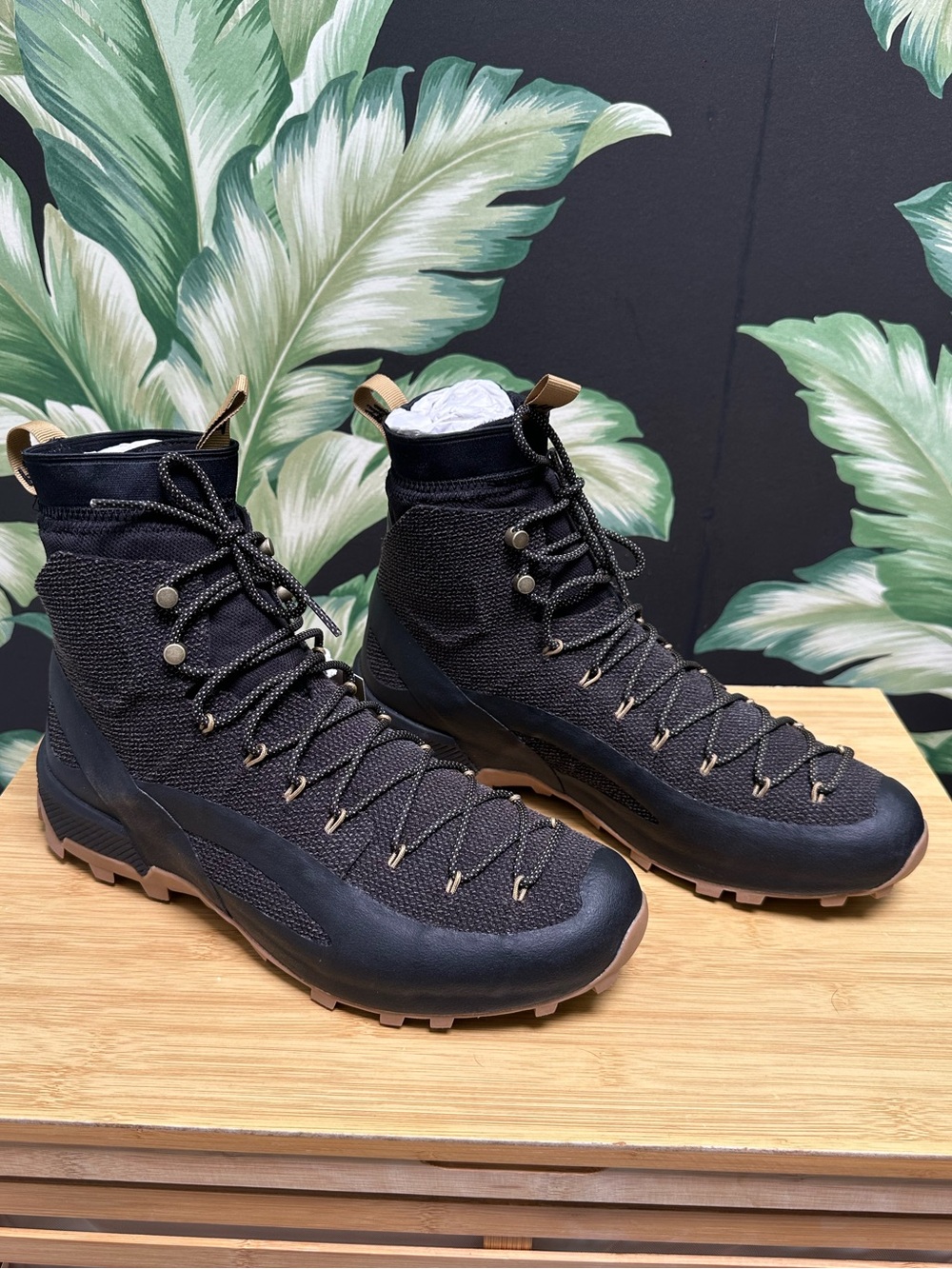 Naglev Combat Waterproof Boot